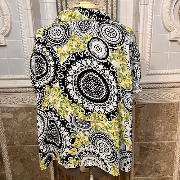 Dressbarn. Sz 1X. $45 Bust 60" Silky Short Sleeve Shirt. Chiffon. B93 - Picture 5 of 6